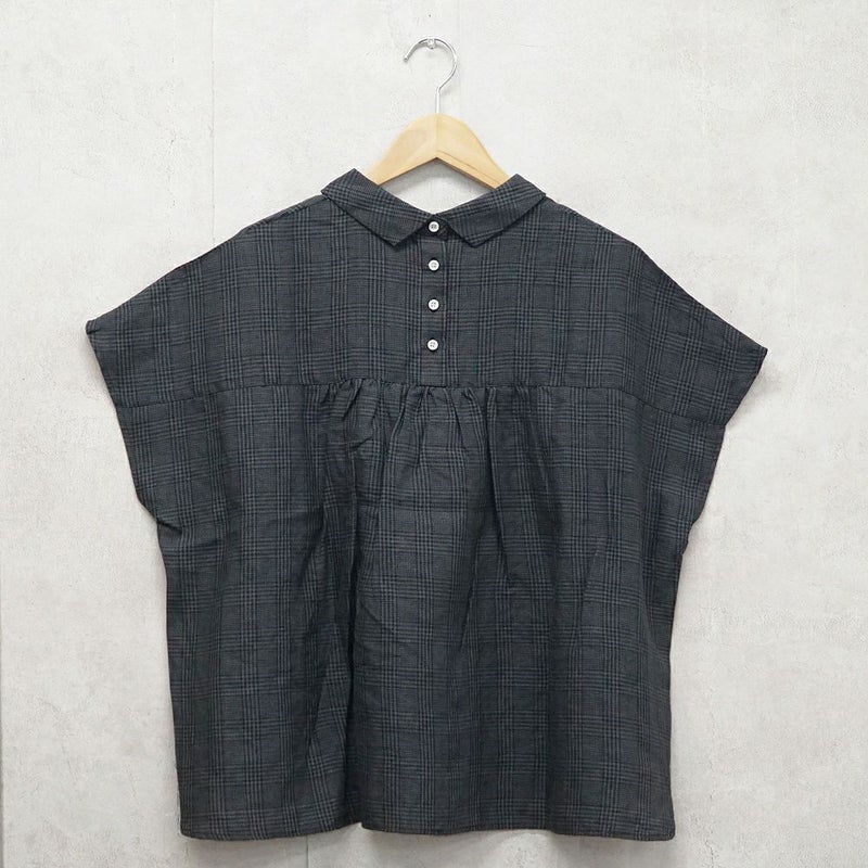 Branch m‘.,ブランチエム,ナチュラル,30代,40代,50代,60代,リネン,ゆったり,blouse,ブラウス,半袖,チェック,チェック柄,チェック柄ブラウス,リネンブラウス,フレンチスリーブ,チビ衿,ストライプ