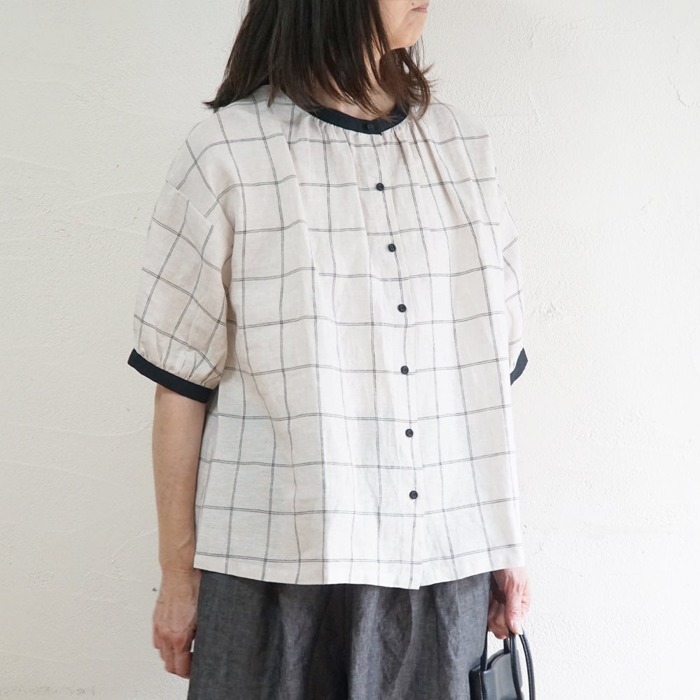 Branch m‘.,ブランチエム,ナチュラル,30代,40代,50代,60代,リネン,ゆったり,blouse,ブラウス,半袖,チェック,チェック柄,チェック柄ブラウス,リネンブラウス,フレンチスリーブ,配色ブラウス