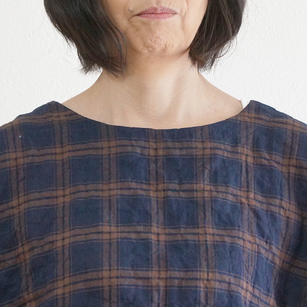 Branch m‘.,ブランチエム,ナチュラル,30代,40代,50代,60代,コットン,ゆったり,綿,チェック,ドルマンブラウス,ドルマンシルエット,チェックブラウス,シャーリングチェック,