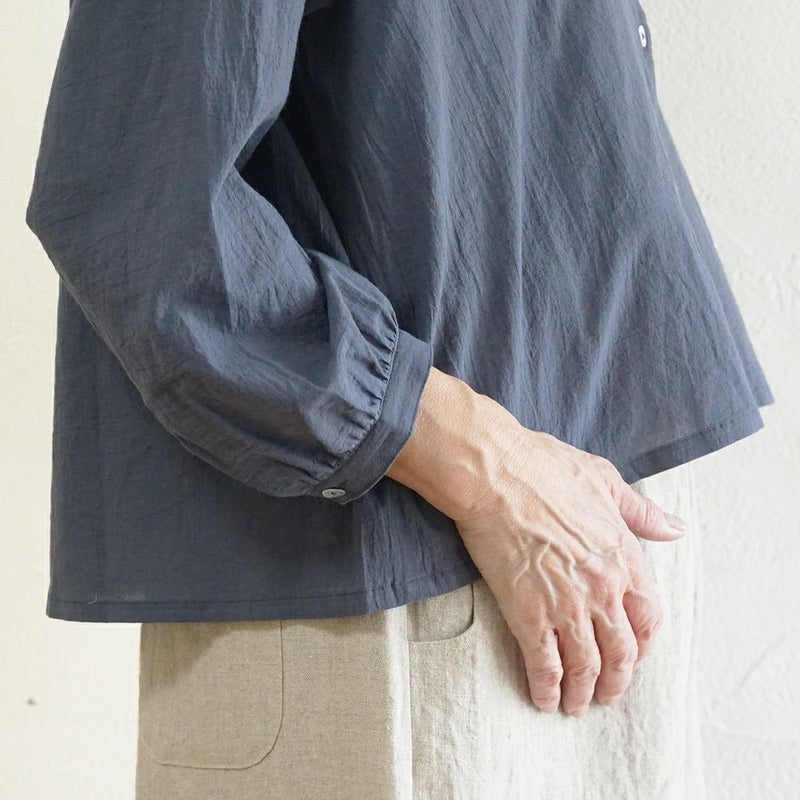 Branch m‘.,ブランチエム,ナチュラル,30代,40代,50代,60代,コットン,綿,ゆったり,ブラウス,コットンブラウス,綿ローン,東炊き,シアーブラウス,シアーシャツ,ノーカラーブラウス