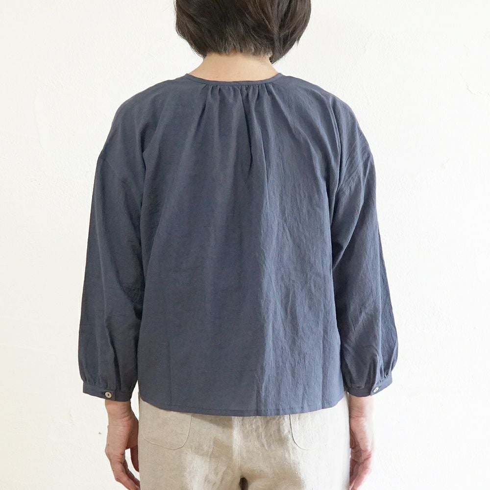 Branch m‘.,ブランチエム,ナチュラル,30代,40代,50代,60代,コットン,綿,ゆったり,ブラウス,コットンブラウス,綿ローン,東炊き,シアーブラウス,シアーシャツ,ノーカラーブラウス