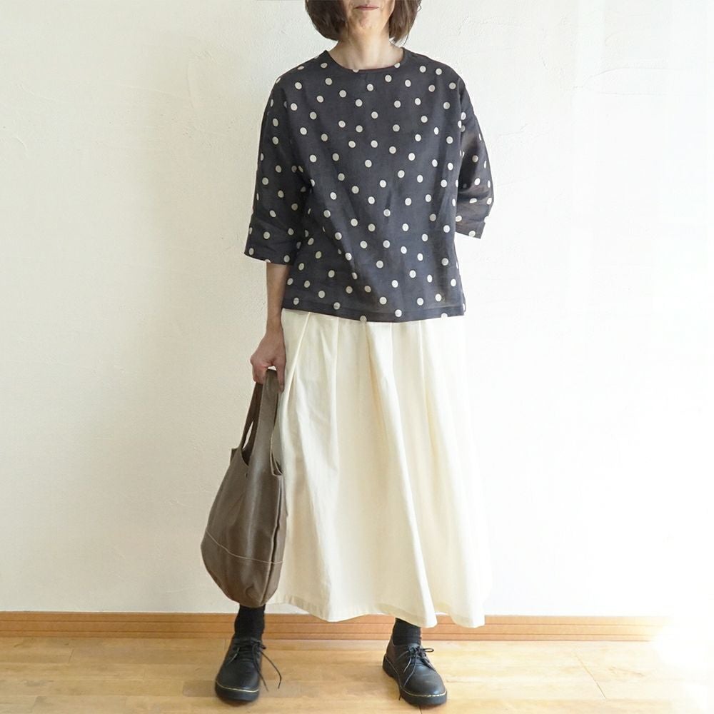 Branch m‘.,ブランチエム,ナチュラル,30代,40代,50代,60代,リネン,ゆったり,ブラウス,リネンブラウス,プルオーバーブラウス,プルオーバー,水玉,水玉ブラウス,ドット柄,ドット柄ブラウス 