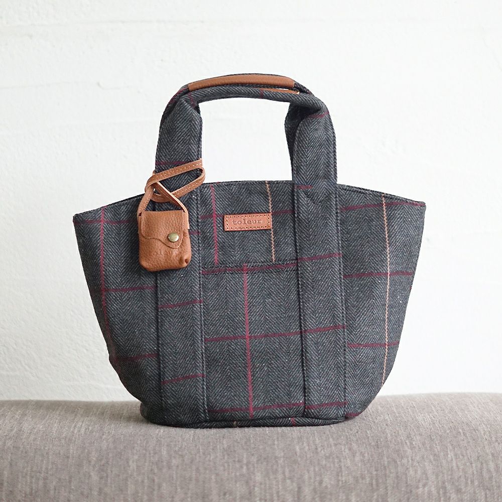 Branch m‘.,ブランチエム,ナチュラル,30代,40代,50代,60代,ゆったり,バッグ,toleur,トーラ,トートバッグ,トート,ウールバッグ,チェック,チェック柄,チェックバッグ,チェックトートバッグ