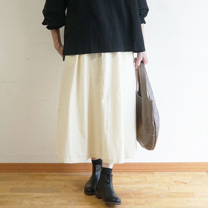 Branch m‘.,ブランチエム,ナチュラル,30代,40代,50代,60代,コットン,綿,ゆったり,skirt,スカート,タックスカート,コーデュロイ,細コール,コーデュロイスカート