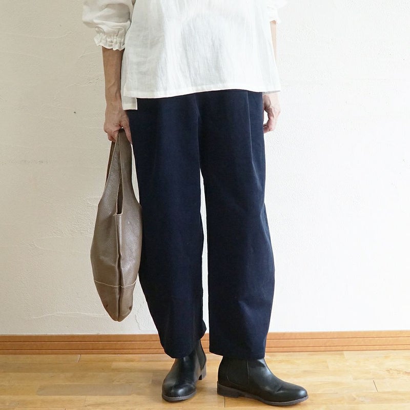 Branch m‘.,ブランチエム,ナチュラル,30代,40代,50代,60代,コットン,綿,ゆったり,パンツ,コクーンパンツ,コーデュロイ,細コール,コーデュロイパンツ,ボウルパンツ