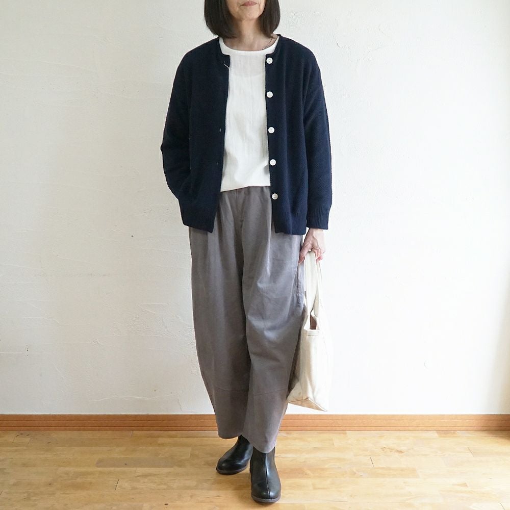 Branch m‘.,ブランチエム,ナチュラル,30代,40代,50代,60代,コットン,綿,ゆったり,パンツ,コクーンパンツ,コーデュロイ,細コール,コーデュロイパンツ,ボウルパンツ