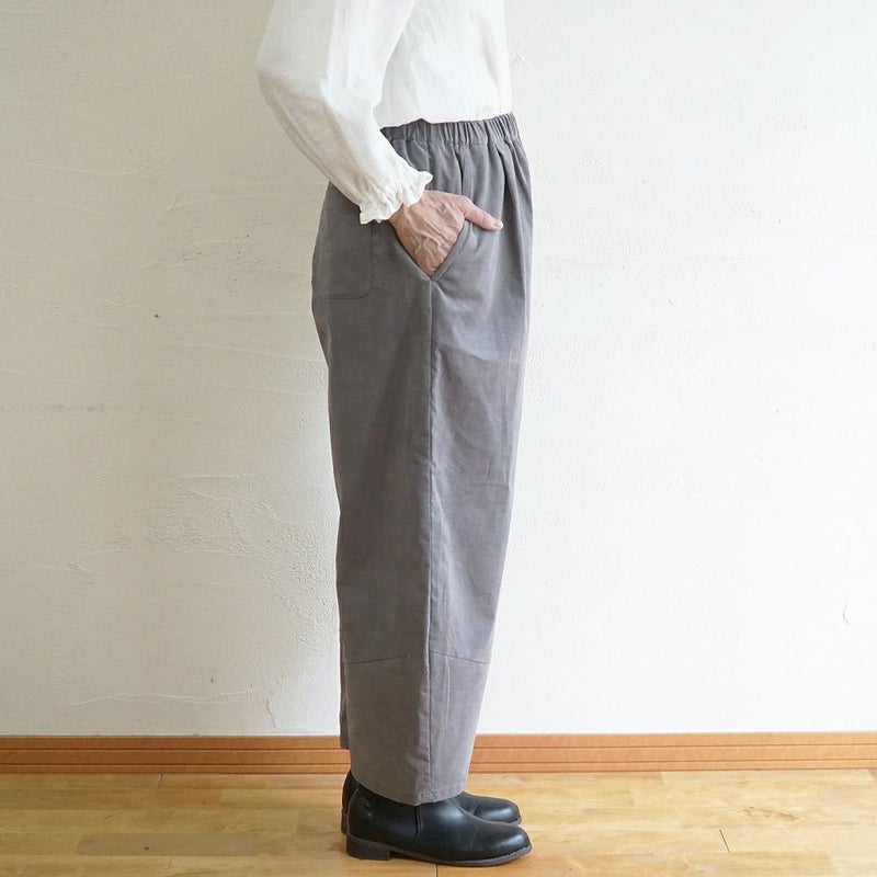 Branch m‘.,ブランチエム,ナチュラル,30代,40代,50代,60代,コットン,綿,ゆったり,パンツ,コクーンパンツ,コーデュロイ,細コール,コーデュロイパンツ,ボウルパンツ