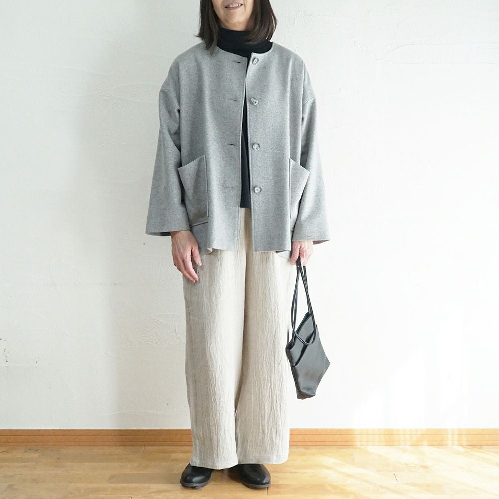 Branch m‘.,ブランチエム,ナチュラル,30代,40代,50代,60代,ウール,ゆったり,コート,ジャケット,ノーカラーコート,裏地,ノーカラー,クルーネック,クルーネックコート
