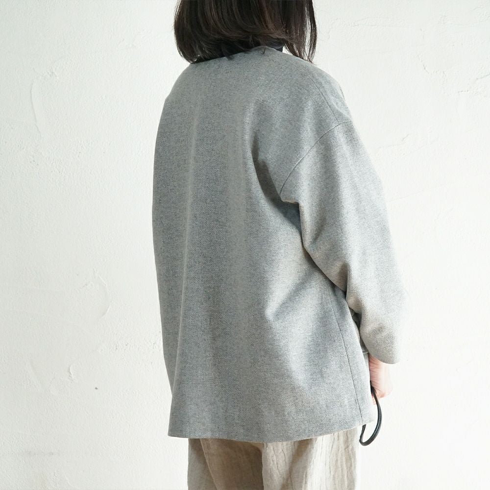 Branch m‘.,ブランチエム,ナチュラル,30代,40代,50代,60代,ウール,ゆったり,コート,ジャケット,ノーカラーコート,裏地,ノーカラー,クルーネック,クルーネックコート