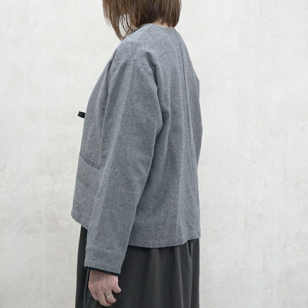 Branch m‘.,ブランチエム,ナチュラル,30代,40代,50代,60代,リネン,ゆったり,ジャケット,リネンジャケット,Vネックジャケット,Vネック,ショート丈,ショートジャケット,フォーマル,オケージョン,セットアップ