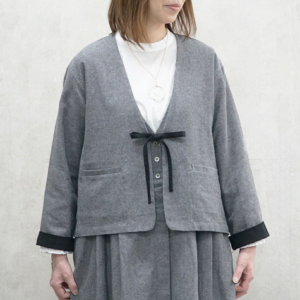 Branch m‘.,ブランチエム,ナチュラル,30代,40代,50代,60代,リネン,ゆったり,ジャケット,リネンジャケット,Vネックジャケット,Vネック,ショート丈,ショートジャケット,フォーマル,オケージョン,セットアップ