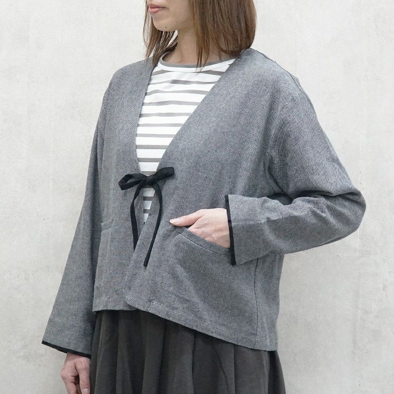 Branch m‘.,ブランチエム,ナチュラル,30代,40代,50代,60代,リネン,ゆったり,ジャケット,リネンジャケット,Vネックジャケット,Vネック,ショート丈,ショートジャケット,フォーマル,オケージョン,セットアップ