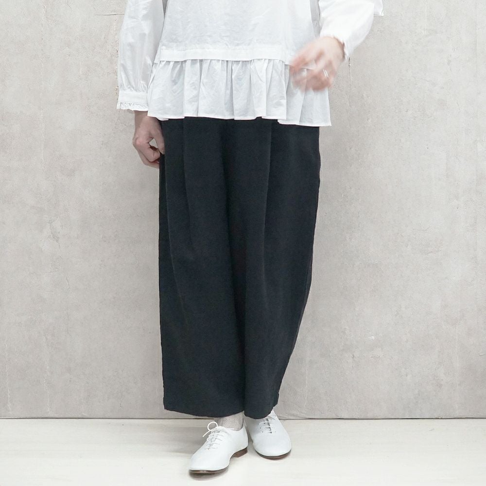 Branch m‘.,ブランチエム,ナチュラル,30代,40代,50代,60代,リネン,ゆったり,パンツ,テーパードパンツ,タックパンツ,フォーマル,オケージョン,セットアップ,テーパード