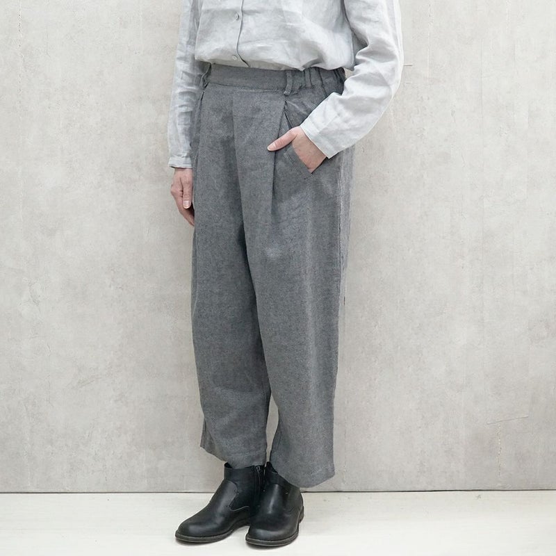 Branch m‘.,ブランチエム,ナチュラル,30代,40代,50代,60代,リネン,ゆったり,パンツ,テーパードパンツ,タックパンツ,フォーマル,オケージョン,セットアップ,テーパード