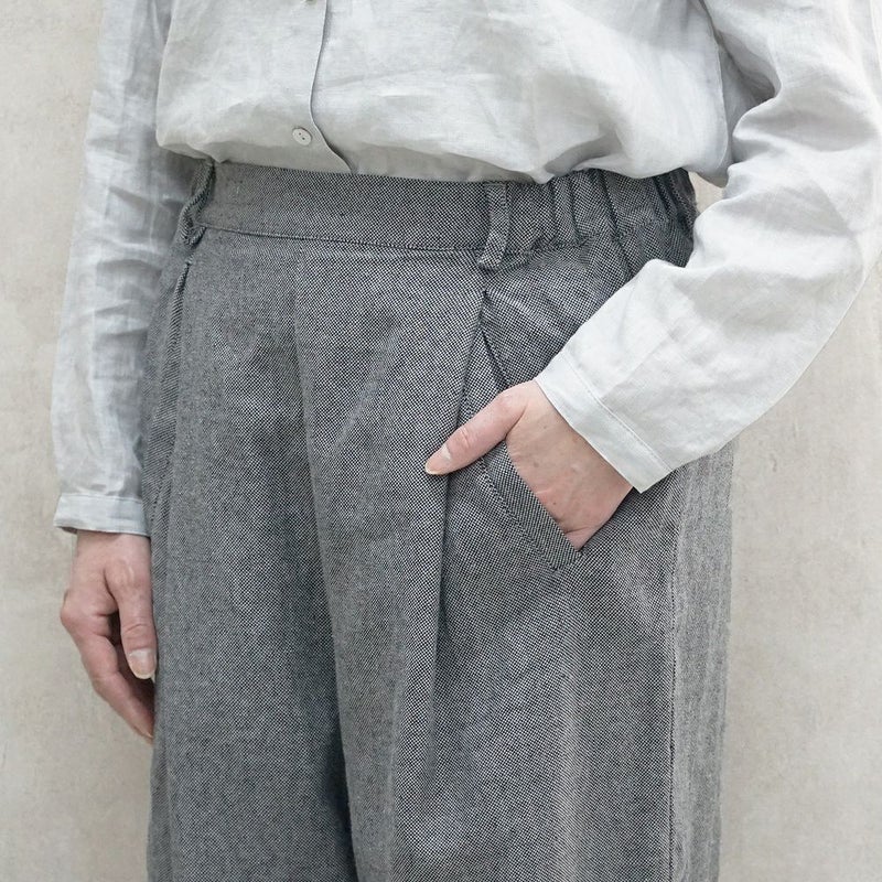Branch m‘.,ブランチエム,ナチュラル,30代,40代,50代,60代,リネン,ゆったり,パンツ,テーパードパンツ,タックパンツ,フォーマル,オケージョン,セットアップ,テーパード