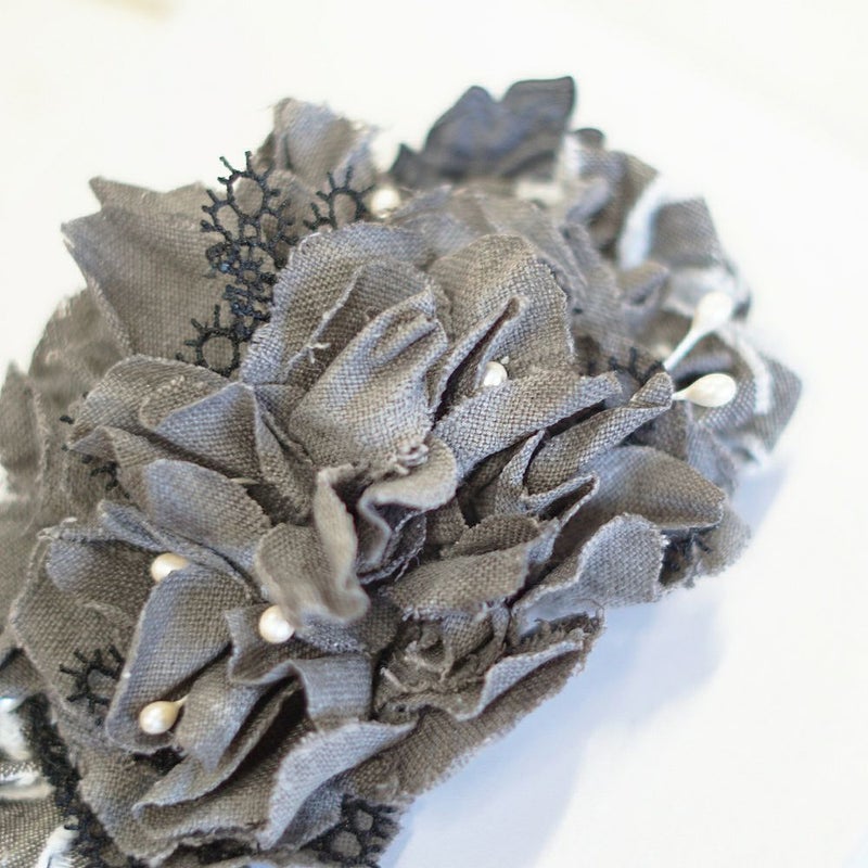 Branch m‘.,ブランチエム,ナチュラル,30代,40代,50代,60代,ブローチ,コサージュ,布,花,オケージョン,セレモニー,リネンのコサージュ