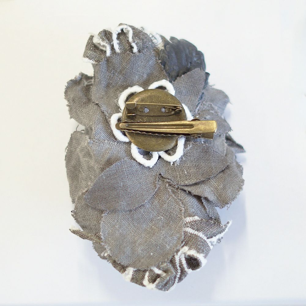 Branch m‘.,ブランチエム,ナチュラル,30代,40代,50代,60代,ブローチ,コサージュ,布,花,オケージョン,セレモニー,リネンのコサージュ