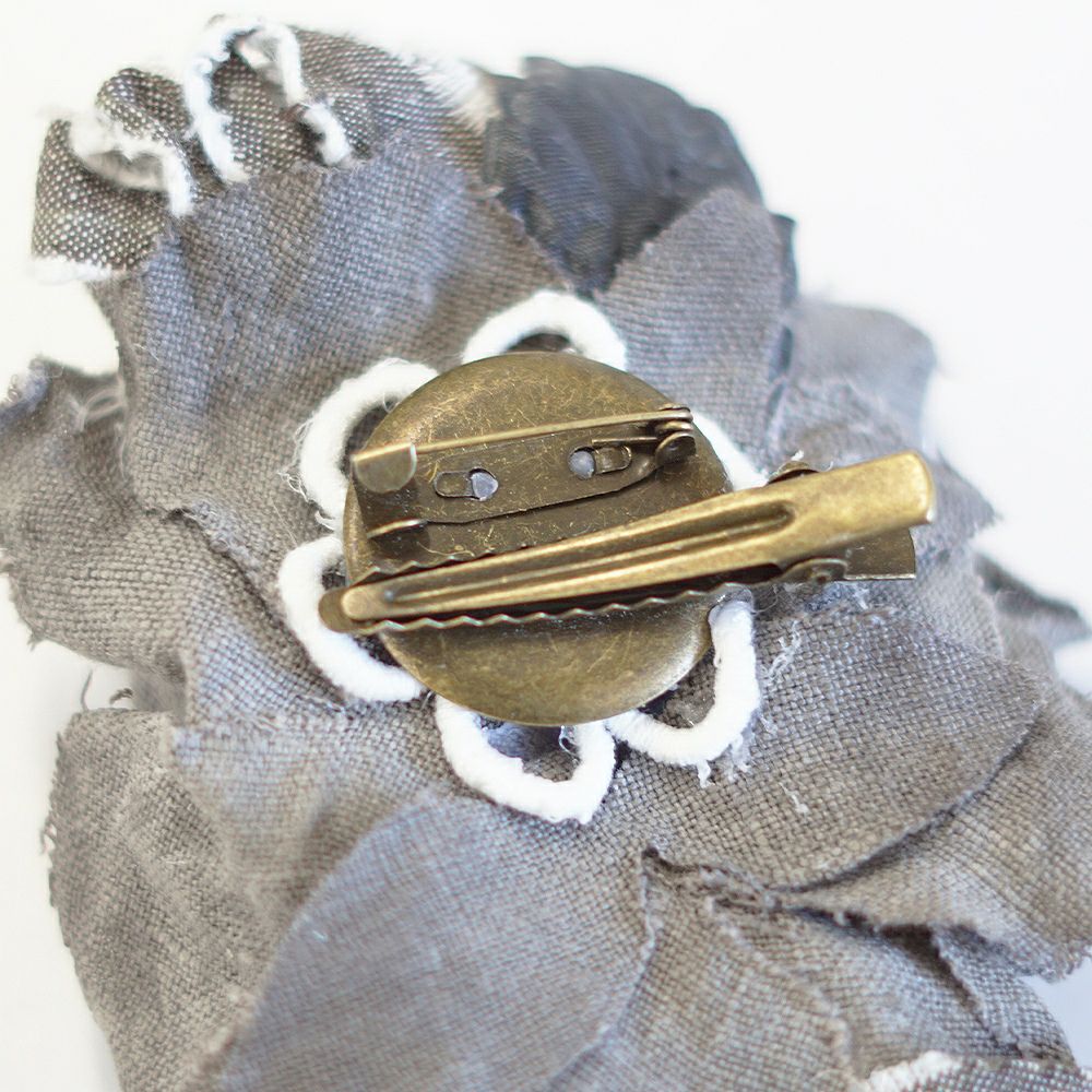 Branch m‘.,ブランチエム,ナチュラル,30代,40代,50代,60代,ブローチ,コサージュ,布,花,オケージョン,セレモニー,リネンのコサージュ