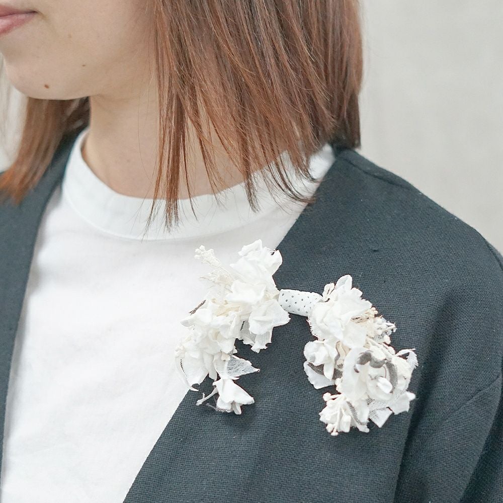 Branch m‘.,ブランチエム,ナチュラル,30代,40代,50代,60代,ブローチ,コサージュ,布,花,オケージョン,セレモニー,リネンのコサージュ