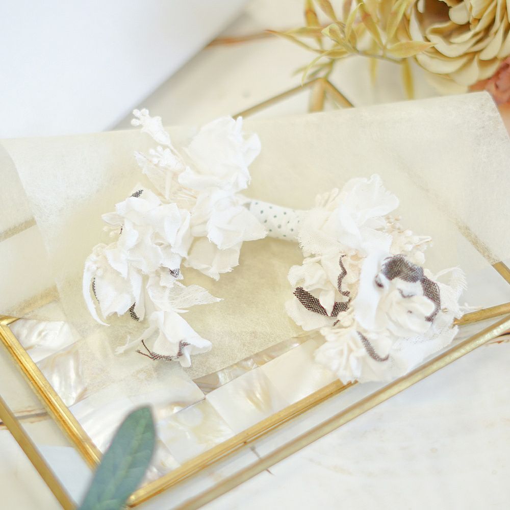 Branch m‘.,ブランチエム,ナチュラル,30代,40代,50代,60代,ブローチ,コサージュ,布,花,オケージョン,セレモニー,リネンのコサージュ