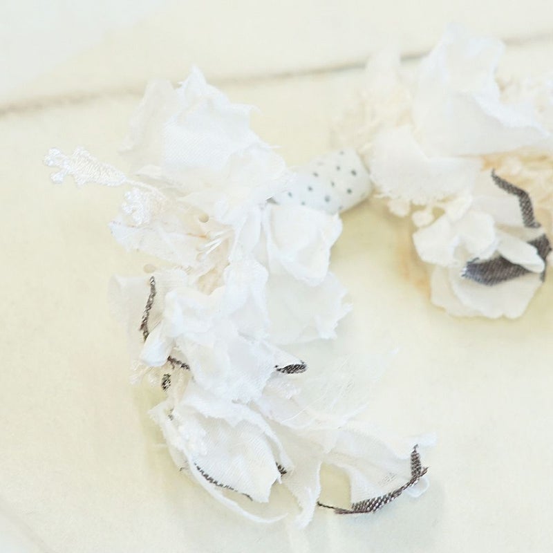 Branch m‘.,ブランチエム,ナチュラル,30代,40代,50代,60代,ブローチ,コサージュ,布,花,オケージョン,セレモニー,リネンのコサージュ