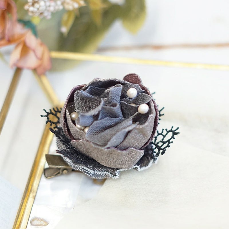 Branch m‘.,ブランチエム,ナチュラル,30代,40代,50代,60代,ブローチ,コサージュ,布,花,オケージョン,セレモニー,リネンのコサージュ,つぼみ