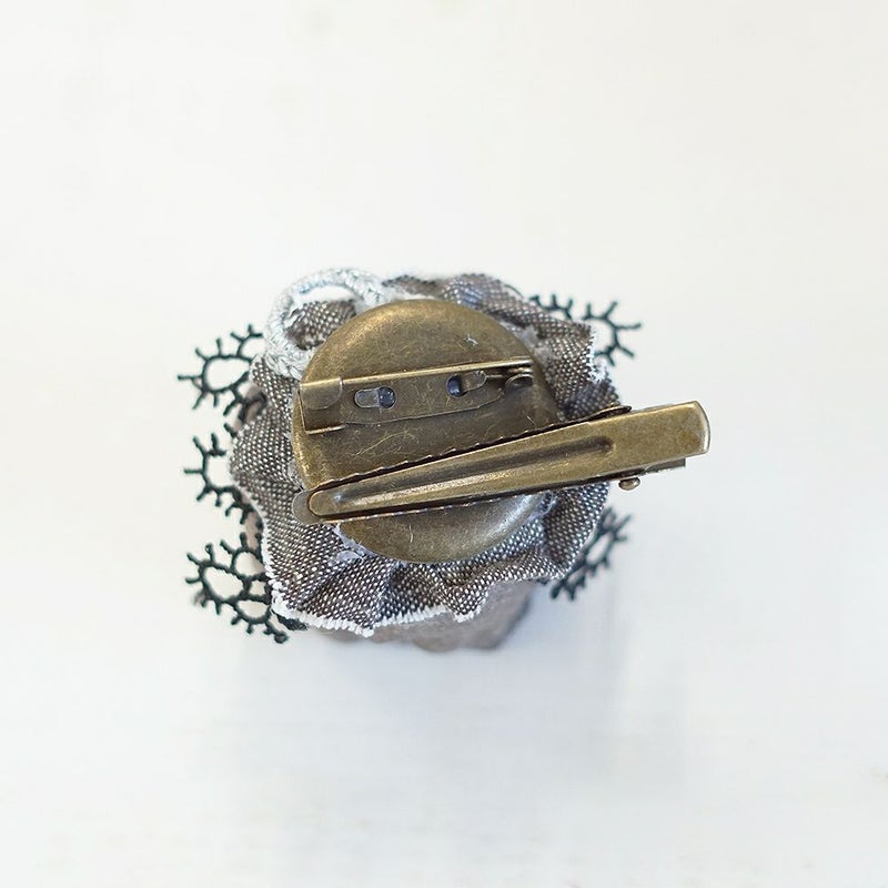 Branch m‘.,ブランチエム,ナチュラル,30代,40代,50代,60代,ブローチ,コサージュ,布,花,オケージョン,セレモニー,リネンのコサージュ,つぼみ