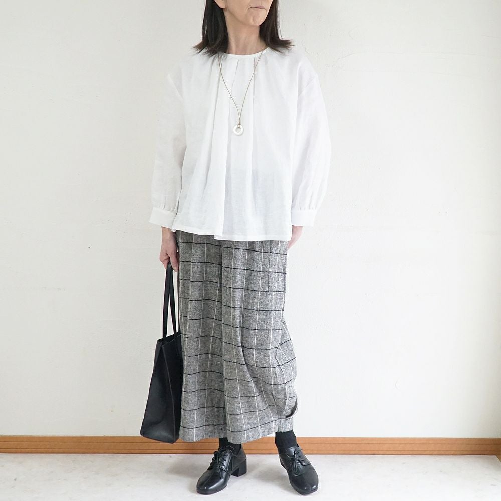 Branch m‘.,ブランチエム,ナチュラル,30代,40代,50代,60代,リネン,ゆったり,blouse,ブラウス,リネンブラウス,プルオーバーブラウス,ギャザーブラウス,タックブラウス,