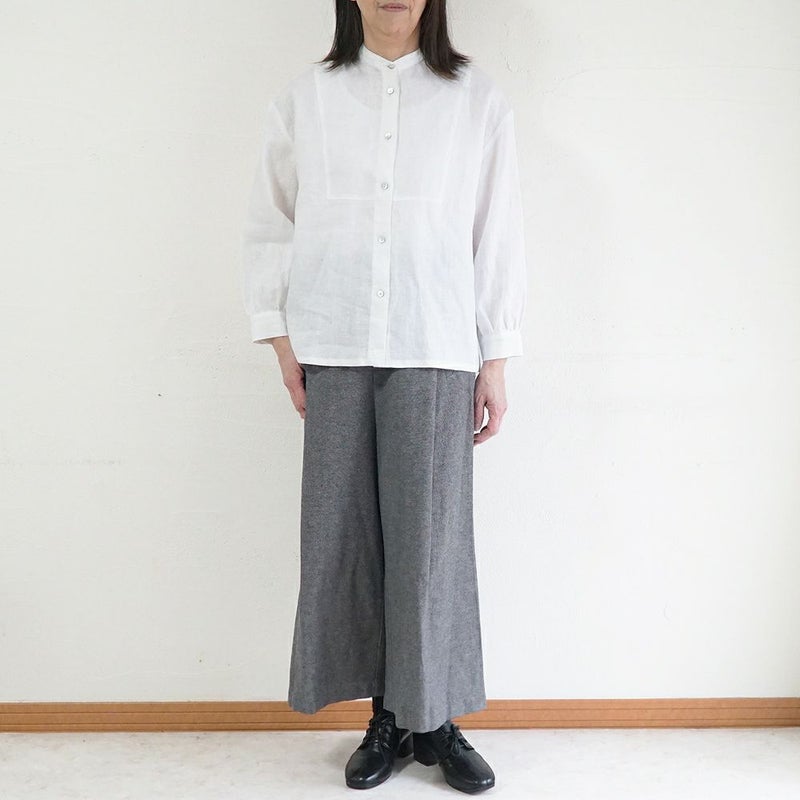 Branch m‘.,ブランチエム,ナチュラル,30代,40代,50代,60代,リネン,ゆったり,blouse,ブラウス,リネンブラウス,バンドカラー,バンドカラーブラウス,スタンドカラー,スタンドカラーブラウス,切替ブラウス