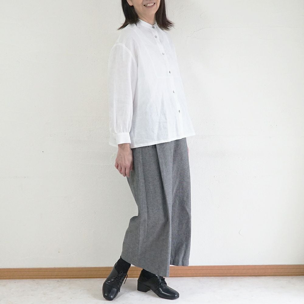 Branch m‘.,ブランチエム,ナチュラル,30代,40代,50代,60代,リネン,ゆったり,blouse,ブラウス,リネンブラウス,バンドカラー,バンドカラーブラウス,スタンドカラー,スタンドカラーブラウス,切替ブラウス