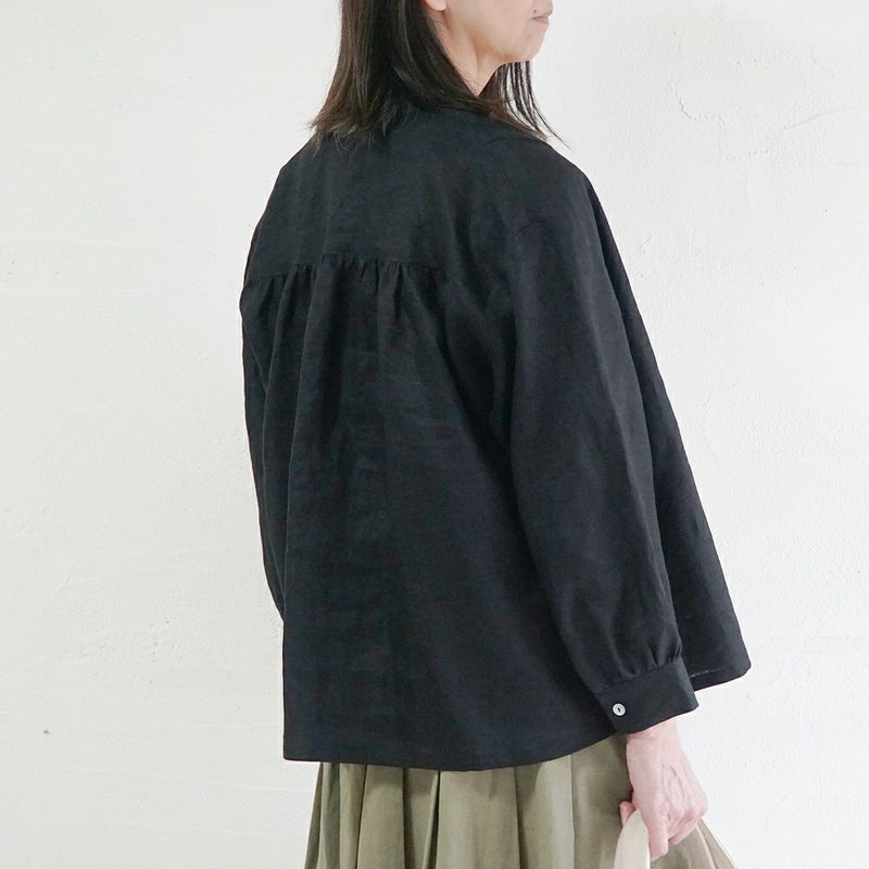 Branch m‘.,ブランチエム,ナチュラル,30代,40代,50代,60代,リネン,ゆったり,blouse,ブラウス,リネンブラウス,バンドカラー,バンドカラーブラウス,スタンドカラー,スタンドカラーブラウス,切替ブラウス