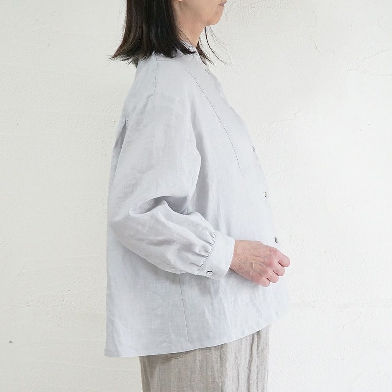 Branch m‘.,ブランチエム,ナチュラル,30代,40代,50代,60代,リネン,ゆったり,blouse,ブラウス,リネンブラウス,バンドカラー,バンドカラーブラウス,スタンドカラー,スタンドカラーブラウス,切替ブラウス