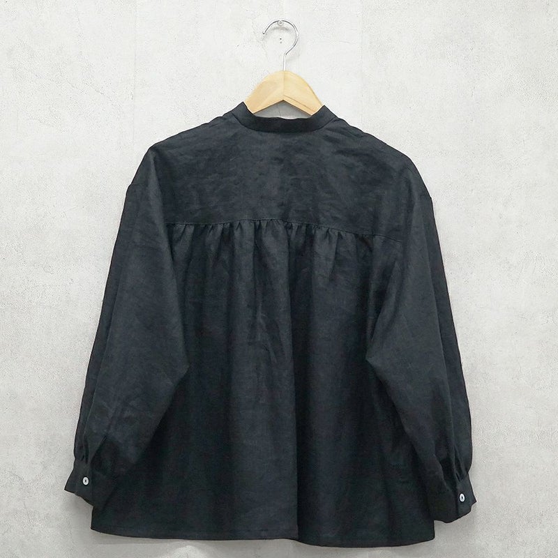 Branch m‘.,ブランチエム,ナチュラル,30代,40代,50代,60代,リネン,ゆったり,blouse,ブラウス,リネンブラウス,バンドカラー,バンドカラーブラウス,スタンドカラー,スタンドカラーブラウス,切替ブラウス