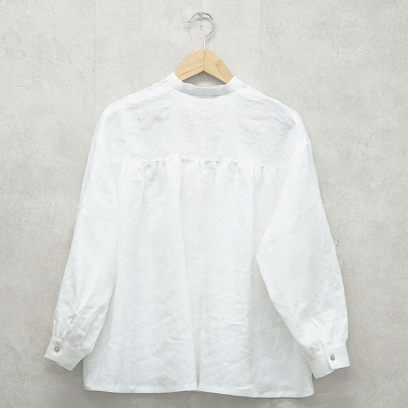 Branch m‘.,ブランチエム,ナチュラル,30代,40代,50代,60代,リネン,ゆったり,blouse,ブラウス,リネンブラウス,バンドカラー,バンドカラーブラウス,スタンドカラー,スタンドカラーブラウス,切替ブラウス