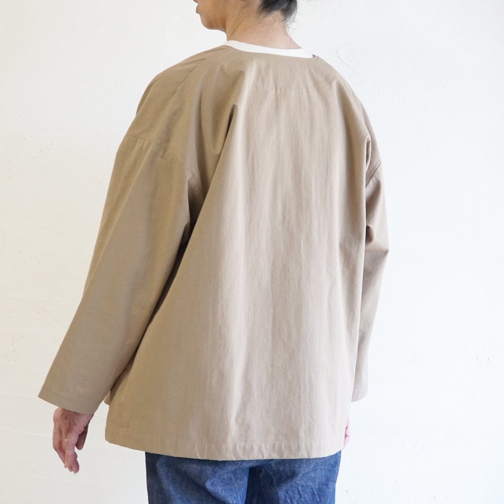 Branch m‘.,ブランチエム,ナチュラル,30代,40代,50代,60代,リネン,ゆったり,ジャケット,ブルゾン,コート,撥水,ノーカラー,ノーカラーコート,ノーカラージャケット,撥水コート,