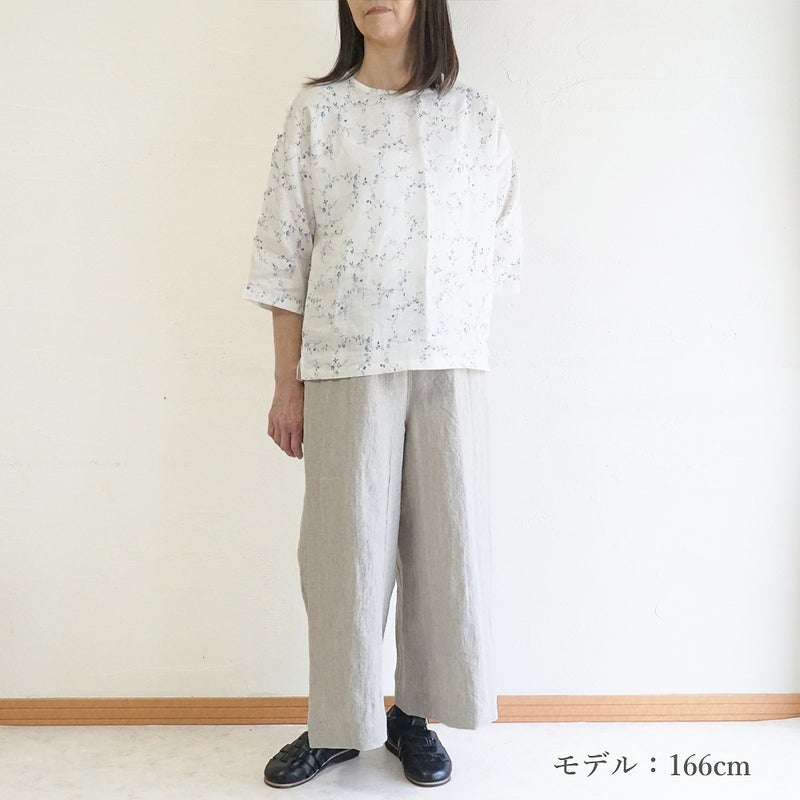Branch m‘.,ブランチエム,ナチュラル,30代,40代,50代,60代,リネン,ゆったり,blouse,ブラウス,リネンブラウス,プルオーバー,プルオーバーブラウス,ギャザーブラウス,タックブラウス,7分袖,7分袖ブラウス,花柄,花柄ブラウス,