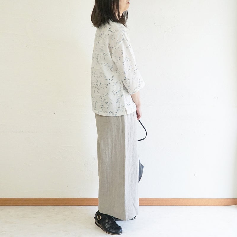 Branch m‘.,ブランチエム,ナチュラル,30代,40代,50代,60代,リネン,ゆったり,blouse,ブラウス,リネンブラウス,プルオーバー,プルオーバーブラウス,ギャザーブラウス,タックブラウス,7分袖,7分袖ブラウス,花柄,花柄ブラウス,