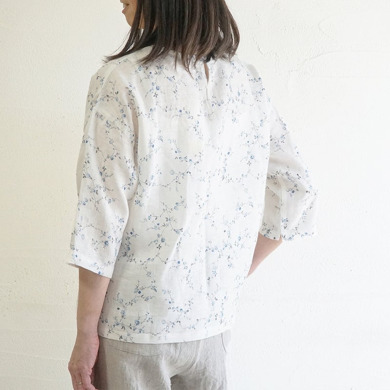 Branch m‘.,ブランチエム,ナチュラル,30代,40代,50代,60代,リネン,ゆったり,blouse,ブラウス,リネンブラウス,プルオーバー,プルオーバーブラウス,ギャザーブラウス,タックブラウス,7分袖,7分袖ブラウス,花柄,花柄ブラウス,