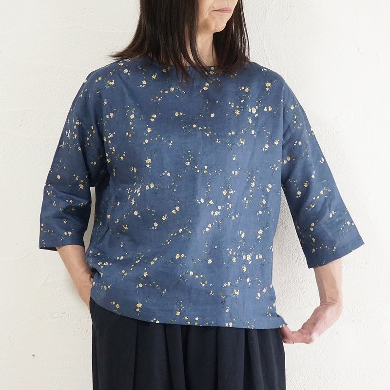 Branch m‘.,ブランチエム,ナチュラル,30代,40代,50代,60代,リネン,ゆったり,blouse,ブラウス,リネンブラウス,プルオーバー,プルオーバーブラウス,ギャザーブラウス,タックブラウス,7分袖,7分袖ブラウス,花柄,花柄ブラウス,