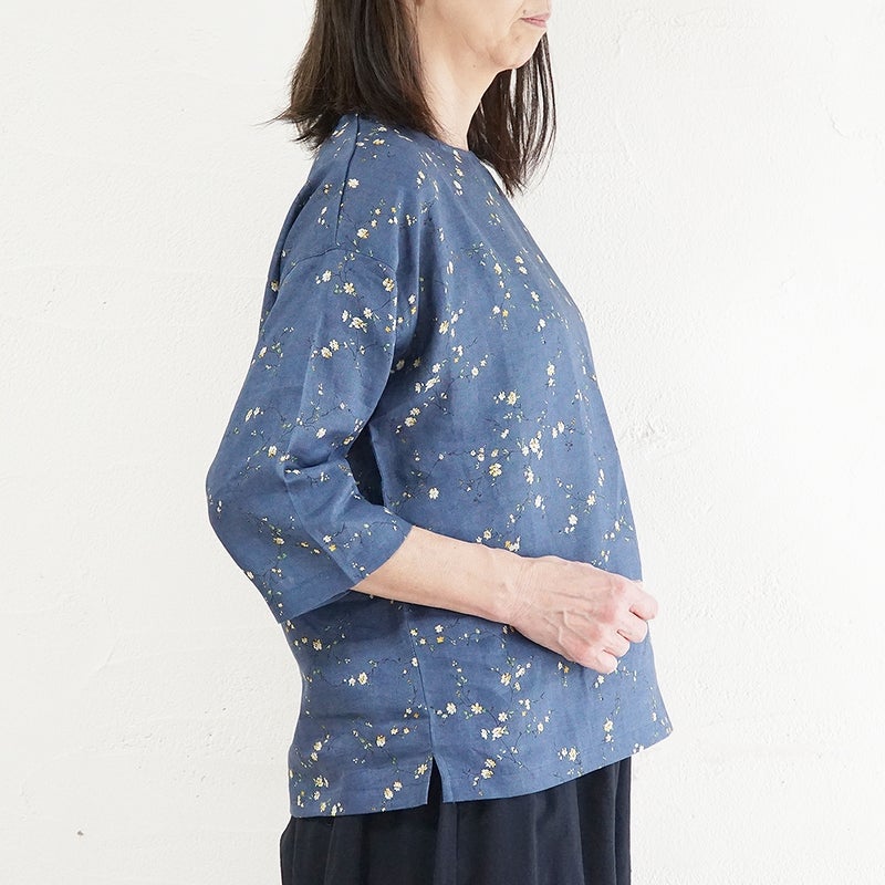 Branch m‘.,ブランチエム,ナチュラル,30代,40代,50代,60代,リネン,ゆったり,blouse,ブラウス,リネンブラウス,プルオーバー,プルオーバーブラウス,ギャザーブラウス,タックブラウス,7分袖,7分袖ブラウス,花柄,花柄ブラウス,