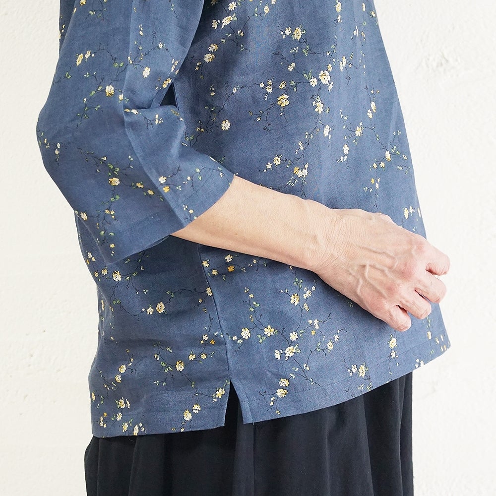 Branch m‘.,ブランチエム,ナチュラル,30代,40代,50代,60代,リネン,ゆったり,blouse,ブラウス,リネンブラウス,プルオーバー,プルオーバーブラウス,ギャザーブラウス,タックブラウス,7分袖,7分袖ブラウス,花柄,花柄ブラウス,