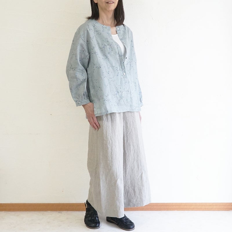 Branch m‘.,ブランチエム,ナチュラル,30代,40代,50代,60代,リネン,ゆったり,blouse,ブラウス,リネンブラウス,羽織,羽織ブラウス,花柄,花柄ブラウス,クルーネック,