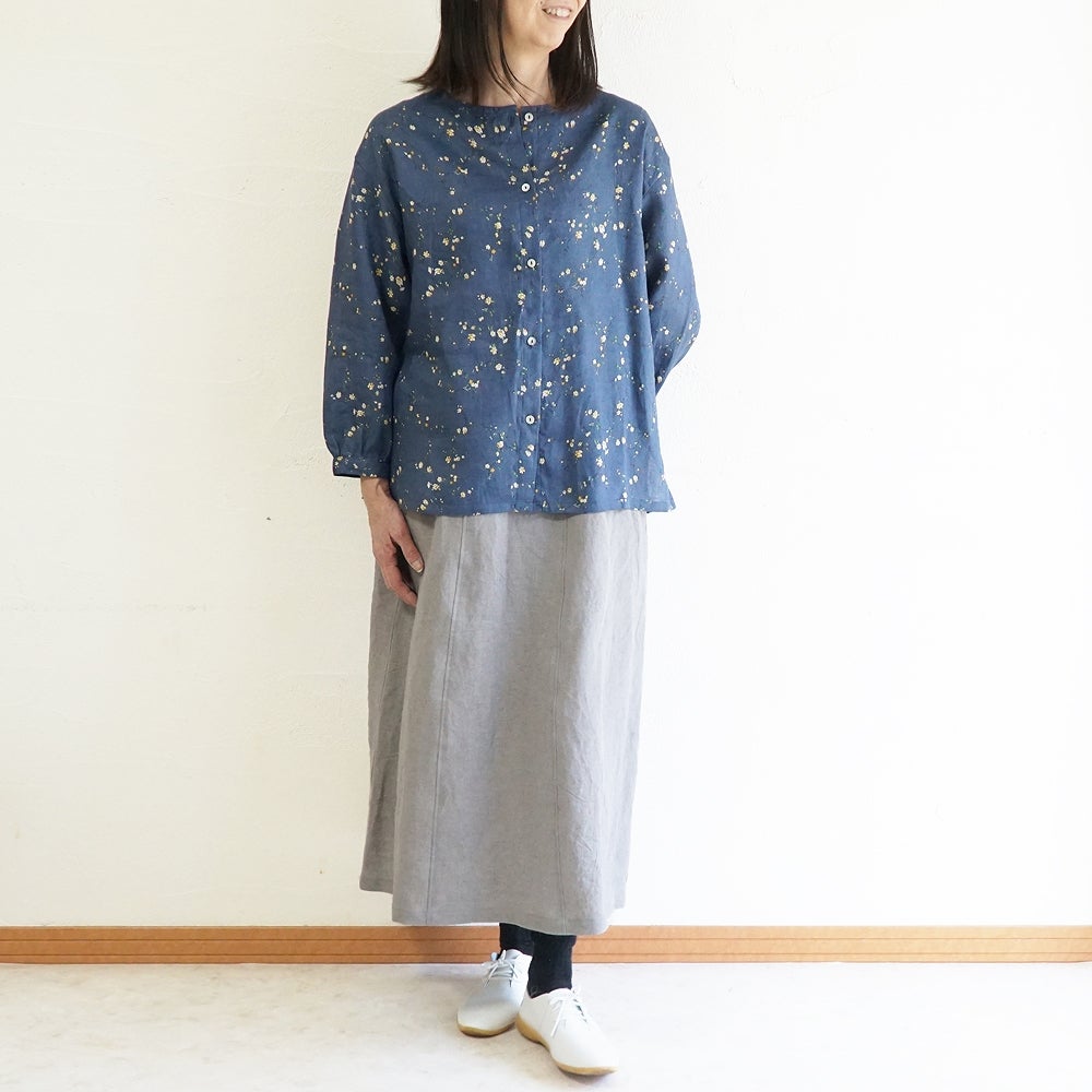Branch m‘.,ブランチエム,ナチュラル,30代,40代,50代,60代,リネン,ゆったり,blouse,ブラウス,リネンブラウス,羽織,羽織ブラウス,花柄,花柄ブラウス,クルーネック,
