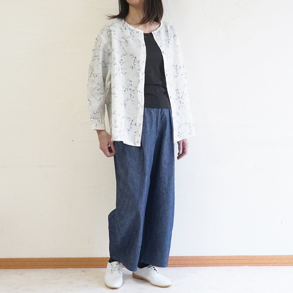 Branch m‘.,ブランチエム,ナチュラル,30代,40代,50代,60代,リネン,ゆったり,blouse,ブラウス,リネンブラウス,羽織,羽織ブラウス,花柄,花柄ブラウス,クルーネック,