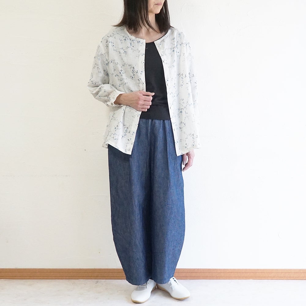 Branch m‘.,ブランチエム,ナチュラル,30代,40代,50代,60代,リネン,ゆったり,blouse,ブラウス,リネンブラウス,羽織,羽織ブラウス,花柄,花柄ブラウス,クルーネック,