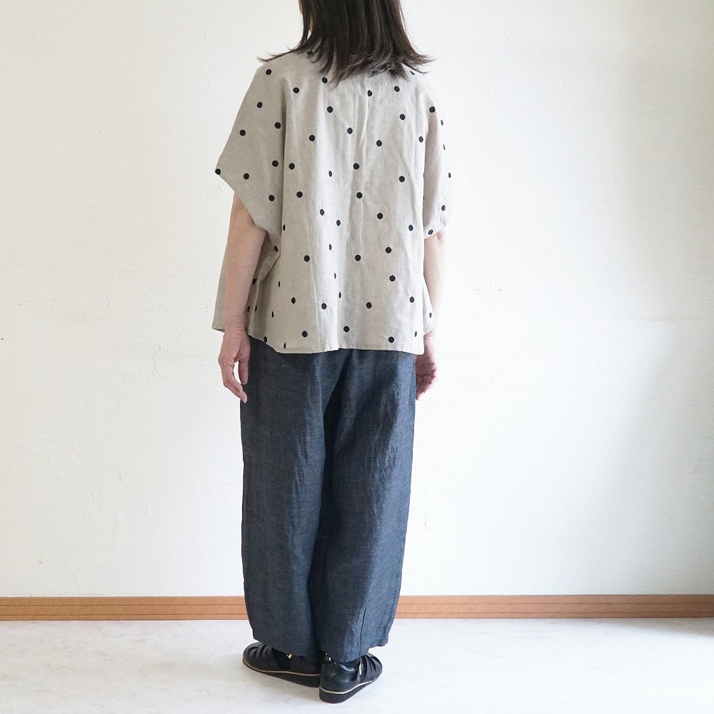 Branch m‘.,ブランチエム,ナチュラル,30代,40代,50代,60代,コットンリネン,ゆったり,ブラウス,シャツ,綿麻,半袖,チビ衿,刺繍,ドット刺繍,刺繍ブラウス,刺繍シャツ,ドット柄,ドットシャツ,ドットブラウス
