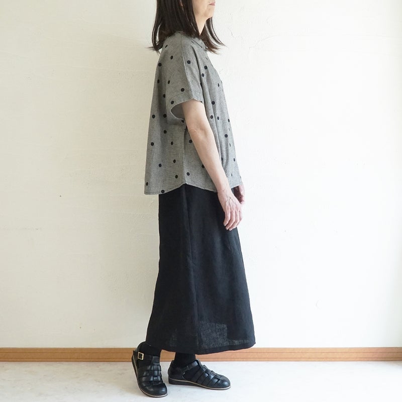 Branch m‘.,ブランチエム,ナチュラル,30代,40代,50代,60代,コットンリネン,ゆったり,ブラウス,シャツ,綿麻,半袖,チビ衿,刺繍,ドット刺繍,刺繍ブラウス,刺繍シャツ,ドット柄,ドットシャツ,ドットブラウス