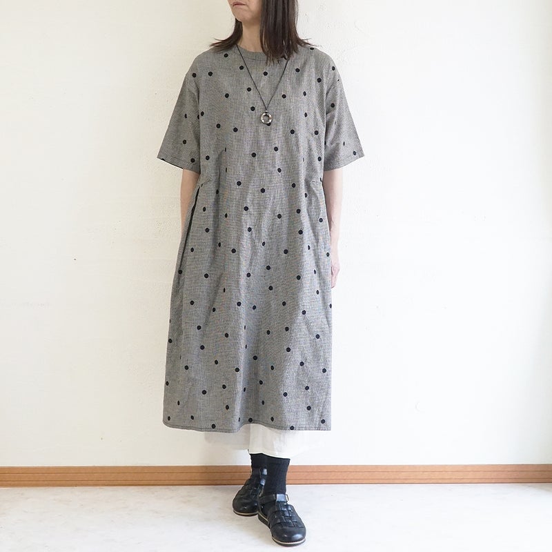 Branch m‘.,ブランチエム,ナチュラル,30代,40代,50代,60代,コットンリネン,ゆったり,ワンピース,2way,2wayワンピース,５分袖,シャツワンピース,綿麻,半袖,刺繍,ドット刺繍,刺繍ワンピース,ドット柄,ドットワンピース