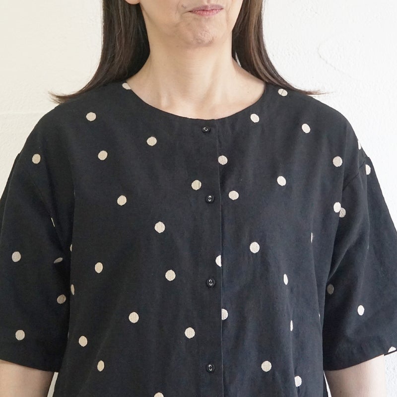 Branch m‘.,ブランチエム,ナチュラル,30代,40代,50代,60代,コットンリネン,ゆったり,ワンピース,2way,2wayワンピース,５分袖,シャツワンピース,綿麻,半袖,刺繍,ドット刺繍,刺繍ワンピース,ドット柄,ドットワンピース