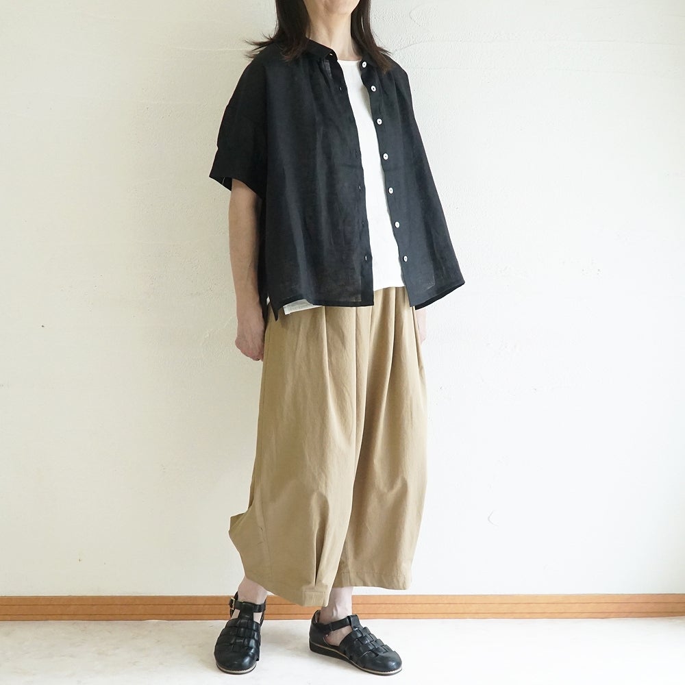 Branch m‘.,ブランチエム,ナチュラル,30代,40代,50代,60代,リネン,ゆったり,麻,ブラウス,リネンブラウス,カフスブラウス,衿,半袖ブラウス,半袖シャツ,リネンシャツ